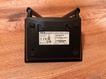 Wi-Fi router ASUS RT-N12+ (300 Mbps) - 2