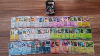 Predám original Pokemon karty 60ks lesklé - 2