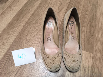 Bežové polotopánky - 2