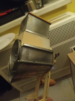 Mlynček na orechy - 2