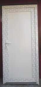 Predám vchodve dvere š 100 cm x v 210 cm biela farba vyplň - 2