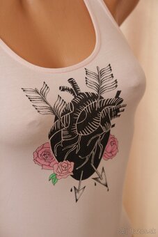 Bledo ružový body top, H&M x Coachella - 2
