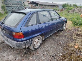Rozpredám na diely Opel astra F - 2