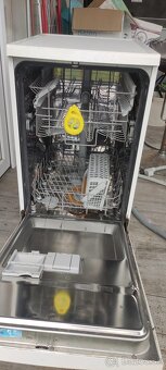 Umývačka Electrolux 45cm - 2