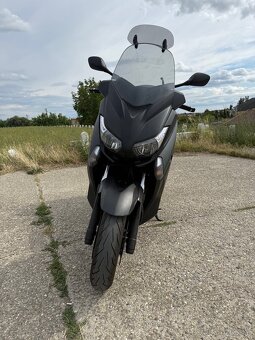 Yamaha Xmax 400 MOMO Desing - 2