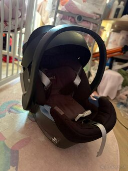 Cybex Aton 5 s Isofixom - 2