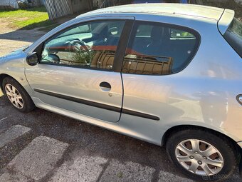 Ponúkam peugeot 206 - 2