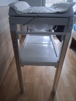 Inglesina Vanicka s prebalovacím pultom - 2