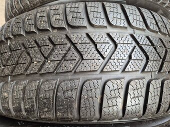 235/55 r17 zimné 4 ks PIRELLI dezén 6,4 - 5,3 mm DOT2020 - 2