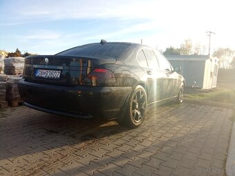 BMW 3.0i. 6valec - 2