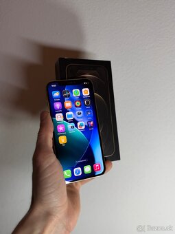 Apple iPhone 12 Pro – 128 GB, zlatý - 2