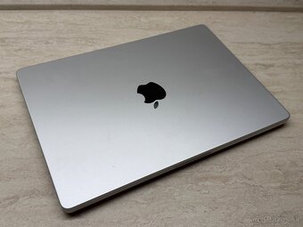 MacBook Pro 14" M3 Pro 18GB/1TB, batéria: 100%, 9 cyklov - 2