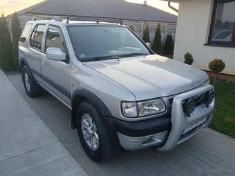 Opel Frontera, ročník 2003..karoséria AC kombi. 2,2 Tdi 88kw - 2