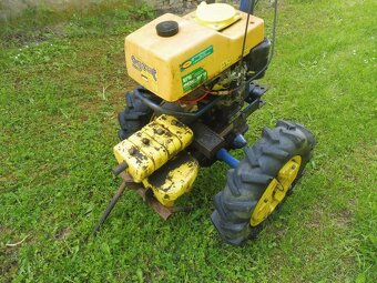 predám malotraktor agzat s náradím - 2
