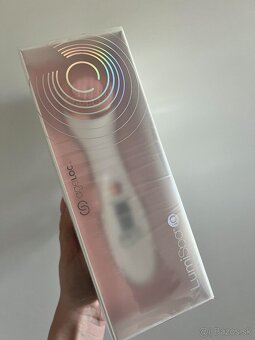 NUSKIN - LumiSpa iO Rose Gold - 2