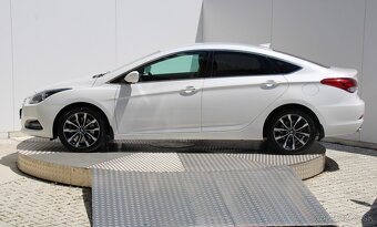 HYUNDAI i40 Business 1,7 CRDi 104 kW A/T - 2