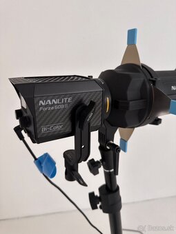 Predám profesionálne LED svetlo NANLITE Forza 60B II s proje - 2