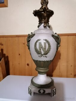 Vázu Empire - 2