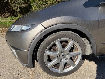 Honda Civic 8g 2.2 diesel - 2