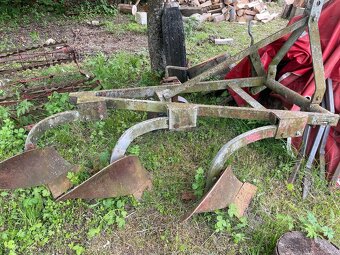 Predám trojpluh za traktor - 2