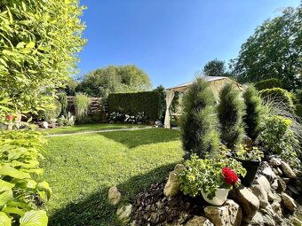 Na predaj útulný rodinný dom po rekonštrukcii s garážou, pek - 2