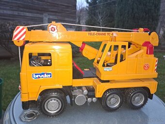 Hračka autožeriav - 2