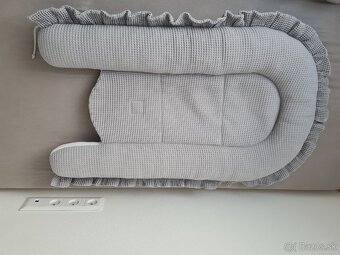 Hniezdo + vrkoc do postielky - 2