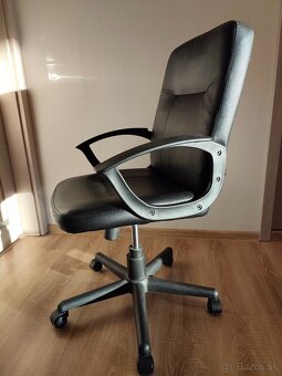 Kancelárska stolička - 2
