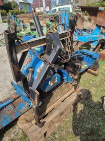 Hydraulicky Bock  za rotačné  brány - 2