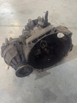 VW Touran prevodovka 6q manual. - 2