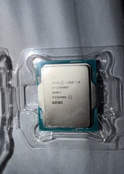 Intel Core i9-13900KF - 2