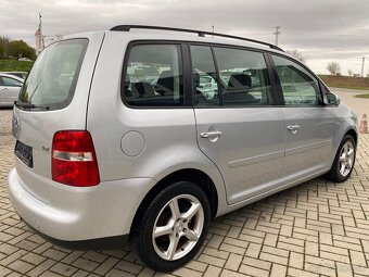 Volkswagen Touran 7 miestny - 2