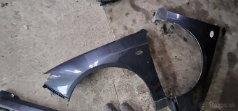 Predám kapotu a blatniky subaru impreza 2008 - 2
