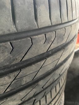 235/45/19 letné - 2