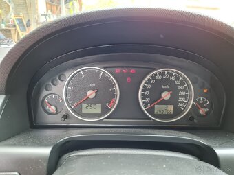Ford Mondeo TDDI 2.0 Ghia - 2