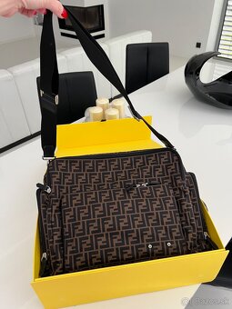 Fendi prebalovacia taska - 2