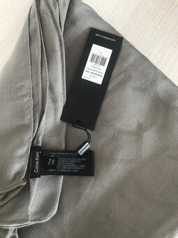 Calvin Klein šatka - nová - 2