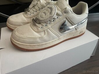 Nike Air Force 1 Travis Scott - 2