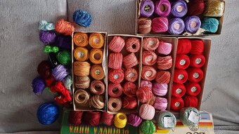 Perličky a nite na vyšívanie - 2