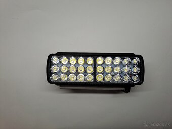 LED pracovné svetlo 60W - šírka až 18cm - 2