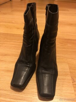 Predám čierne kotníkové topánky - 2