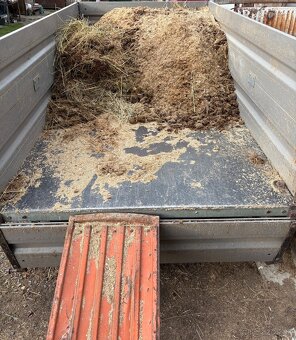 Ponúkam konský maštaľný hnoj - 2