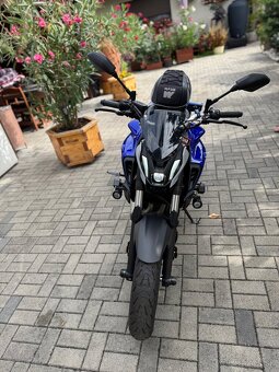 YAMAHA MT - 2