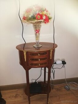 Príručný stolík, nočný stolík - 2