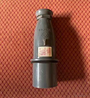 Zásuvky,Zástrčky - 2