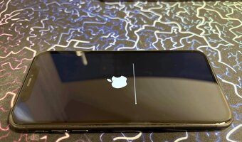 iPhone 11. 64GB - 2