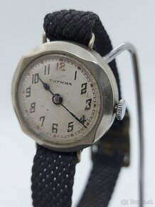 Predám funkčné starožitné náramkové hodinky FATHMA - 2