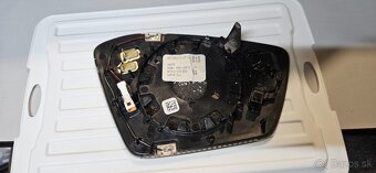 Sklo spätného zrkadla Škoda Superb III ľavé - 2