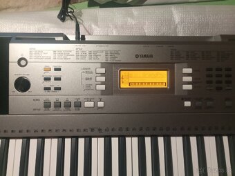 Yamaha psrE353 - 2
