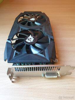 Predam zachovalu RX 580 8GB DVI - 2